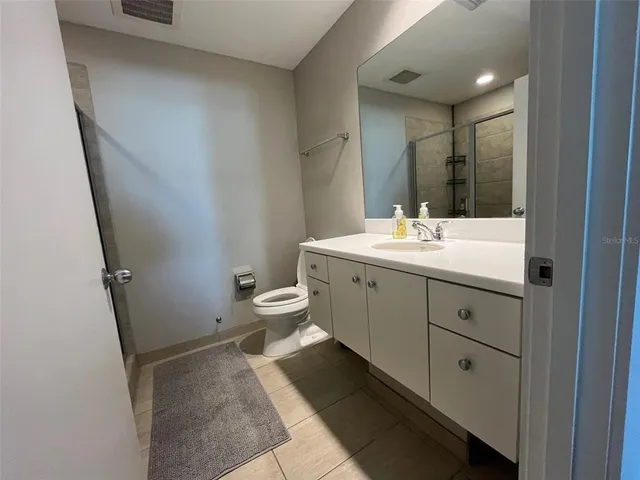 $2,000 | 1208 East Kennedy Boulevard, Unit 817, Tampa, FL 33602