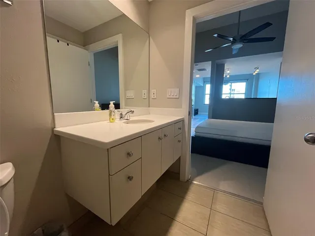 $2,000 | 1208 East Kennedy Boulevard, Unit 817, Tampa, FL 33602