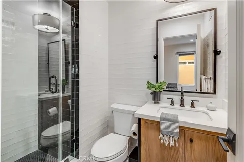 $3,899,000 | 410 Paseo De La Concha, Redondo Beach, CA 90277