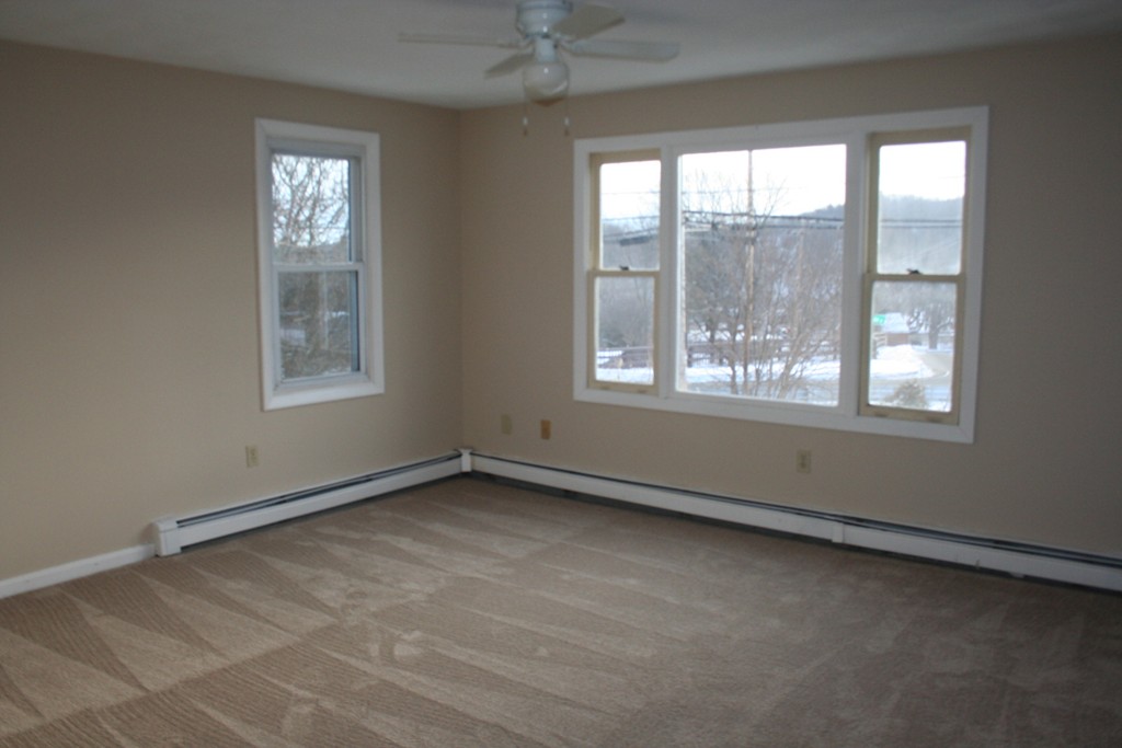 47 Ferry Road, Unit 3 Haverhill, MA 01835 - Photo 3 of 16 Gallery Image 3