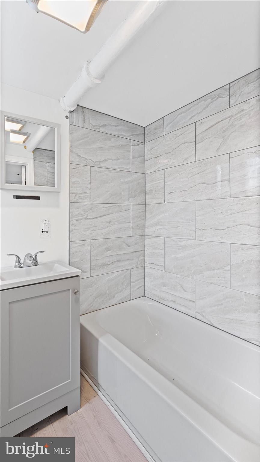 2905 Federal Street Baltimore, MD 21213 - Photo 25 of 43 Apt. A Full Bath