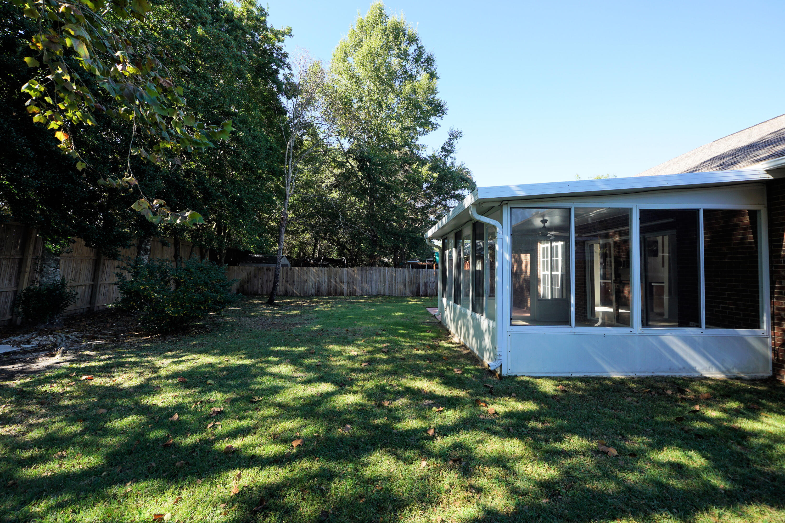 4505 Parkwood Square Niceville, FL 32578 - Photo 27 of 30 a view of backyard with green space