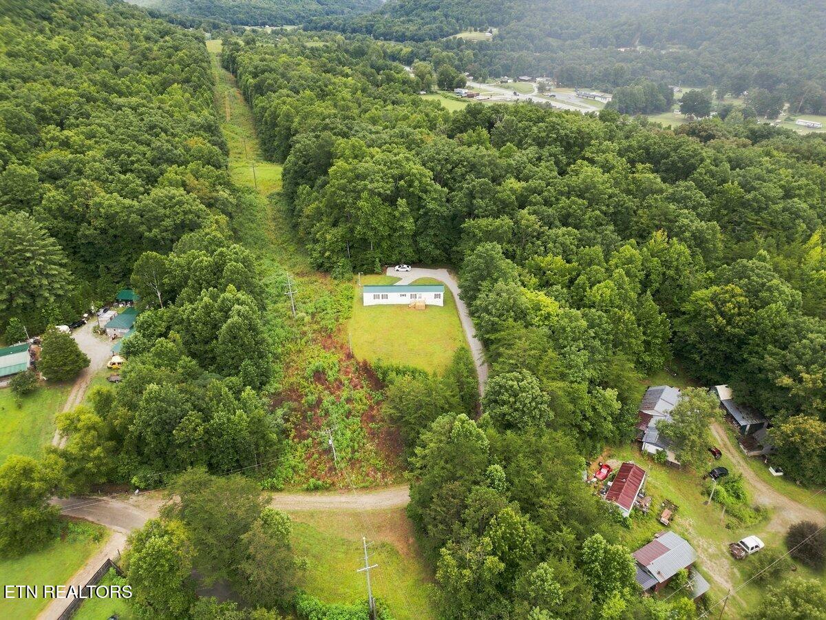 358 Silcox Road Pioneer, TN 37847 - Photo 26 of 31 DJI_0100_replaced_camera