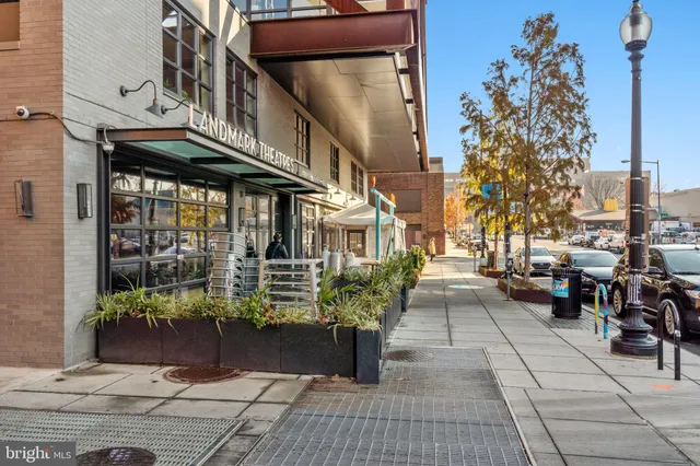 $2,100 | 2030 8th Street Northwest, Unit 310, Washington, DC 20001