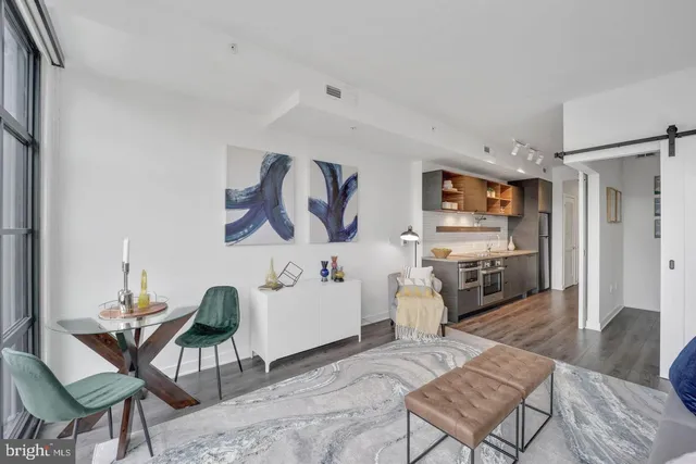 $2,100 | 2030 8th Street Northwest, Unit 310, Washington, DC 20001