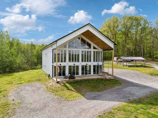 $799,000 | 13128 Highway 49, Erin, TN 37061