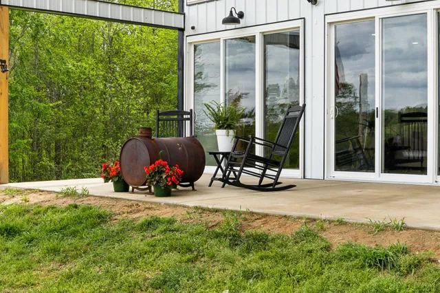 $799,000 | 13128 Highway 49, Erin, TN 37061