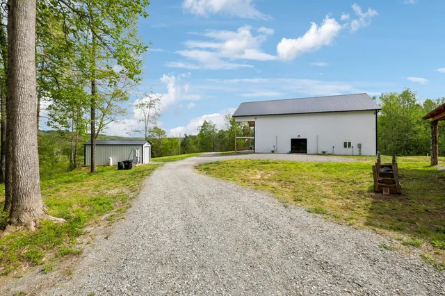 $799,000 | 13128 Highway 49, Erin, TN 37061
