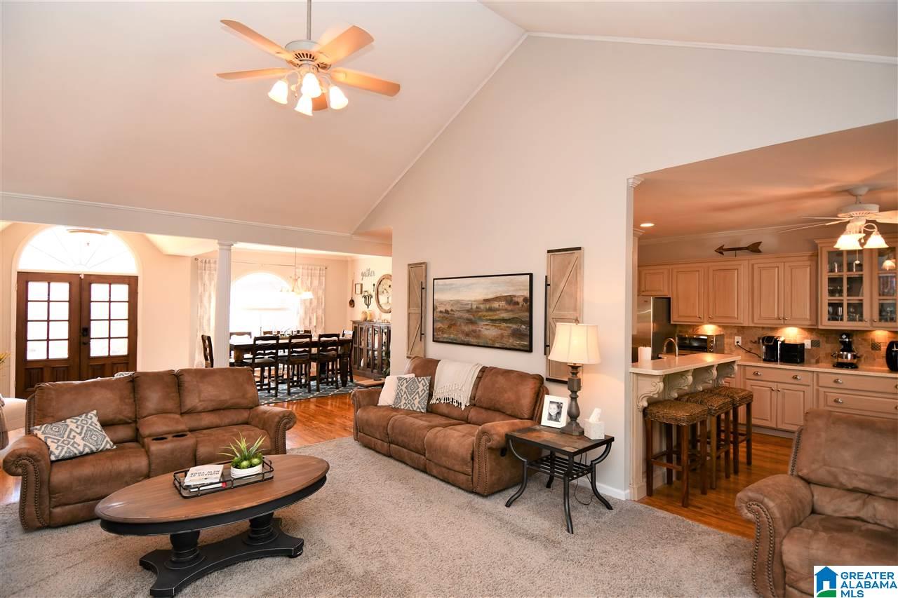 2065 Clinton Place Gadsden, AL 35903 - Photo 10 of 48