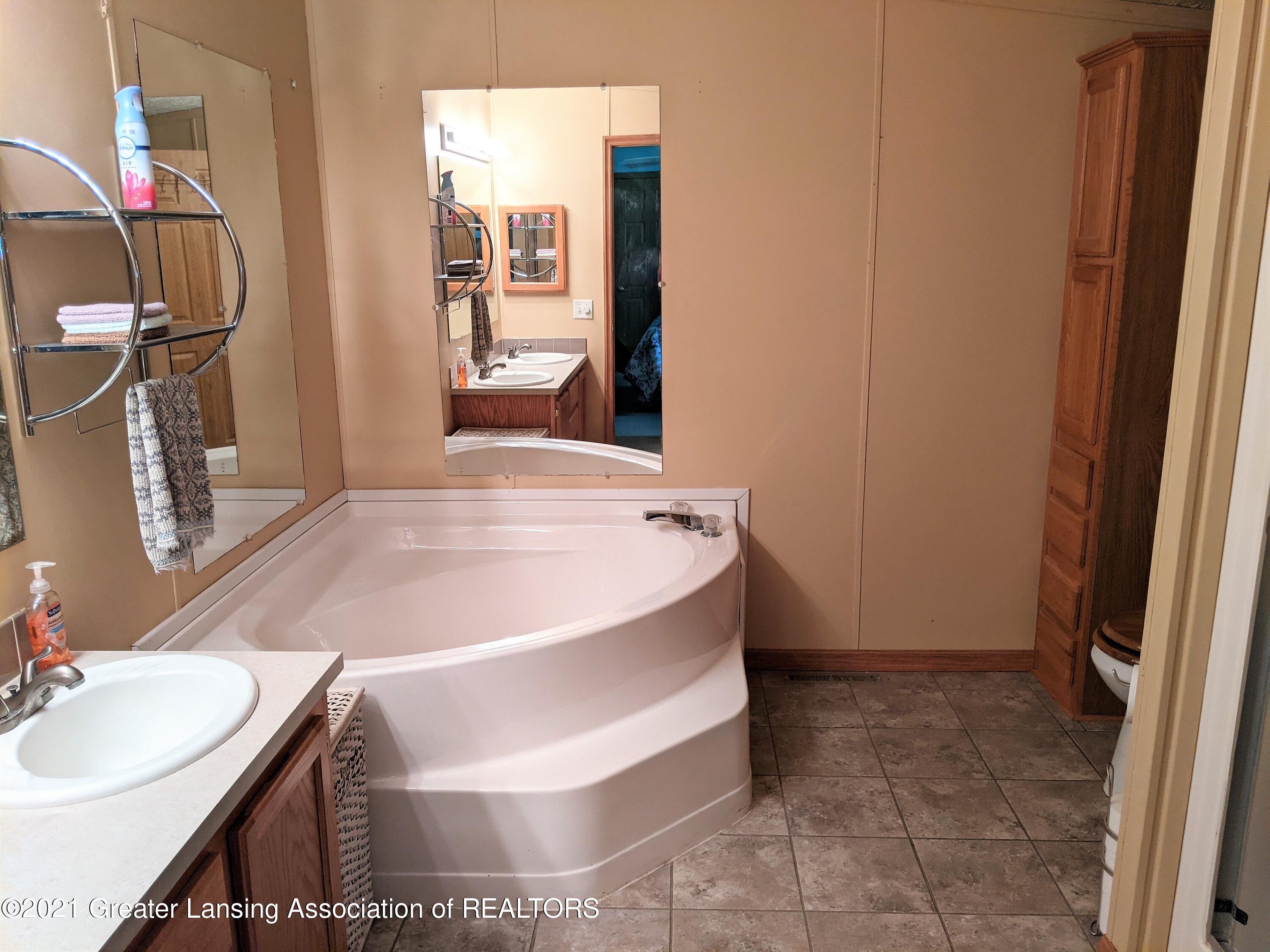 6247 West Beard Road Perry, MI 48872 - Photo 20 of 27 PXL_20210830_164355838