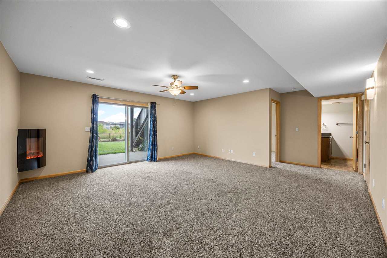 170 South Park Ridge Road North Liberty, IA 52317 - Photo 26 of 44 Gallery Image 26