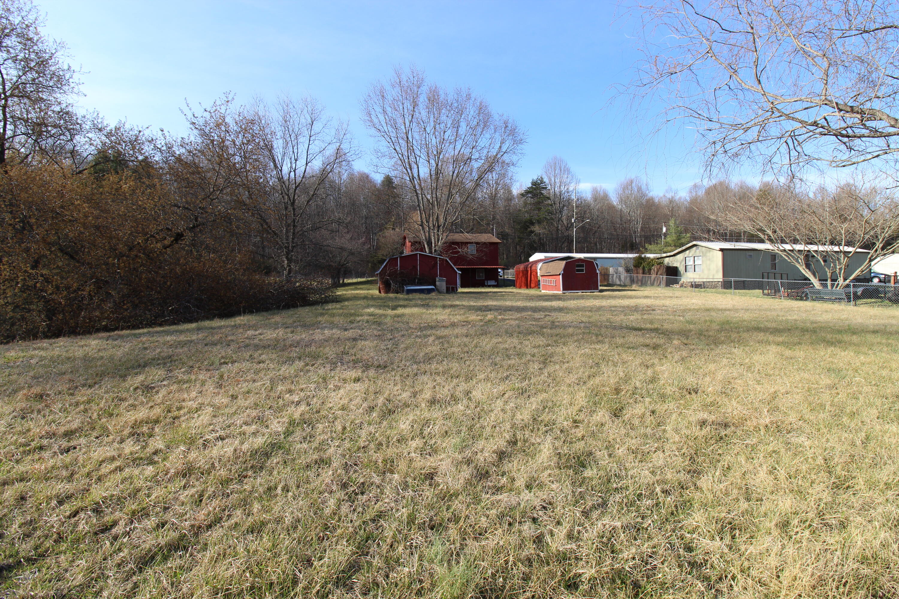 571 Meadow View Road Bristol, TN 37620 - Photo 8 of 26 IMG_6998