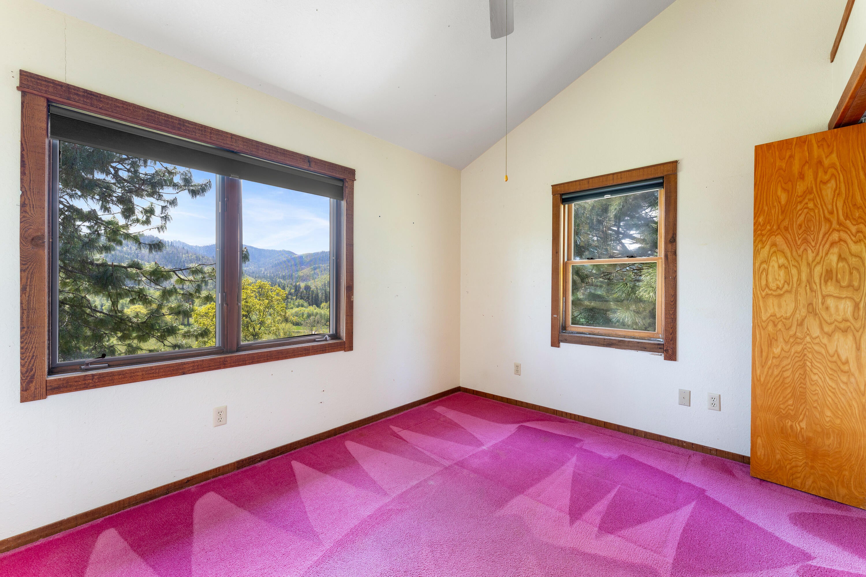 17110 North Applegate Road Grants Pass, OR 97527 - Photo 14 of 31 Bedroom upstairs