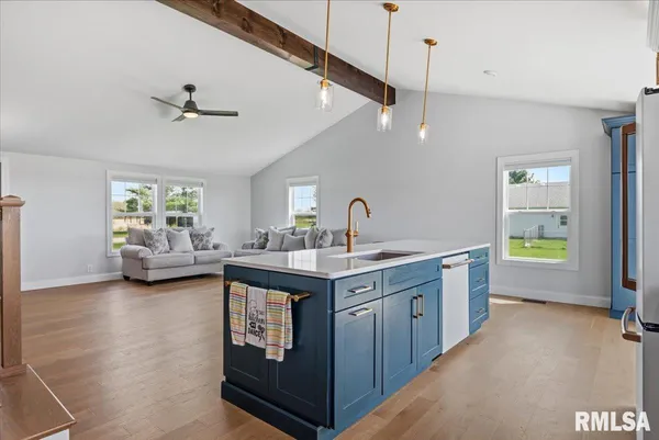 $289,900 | 4800 West Divernon Road, Auburn, IL 62615