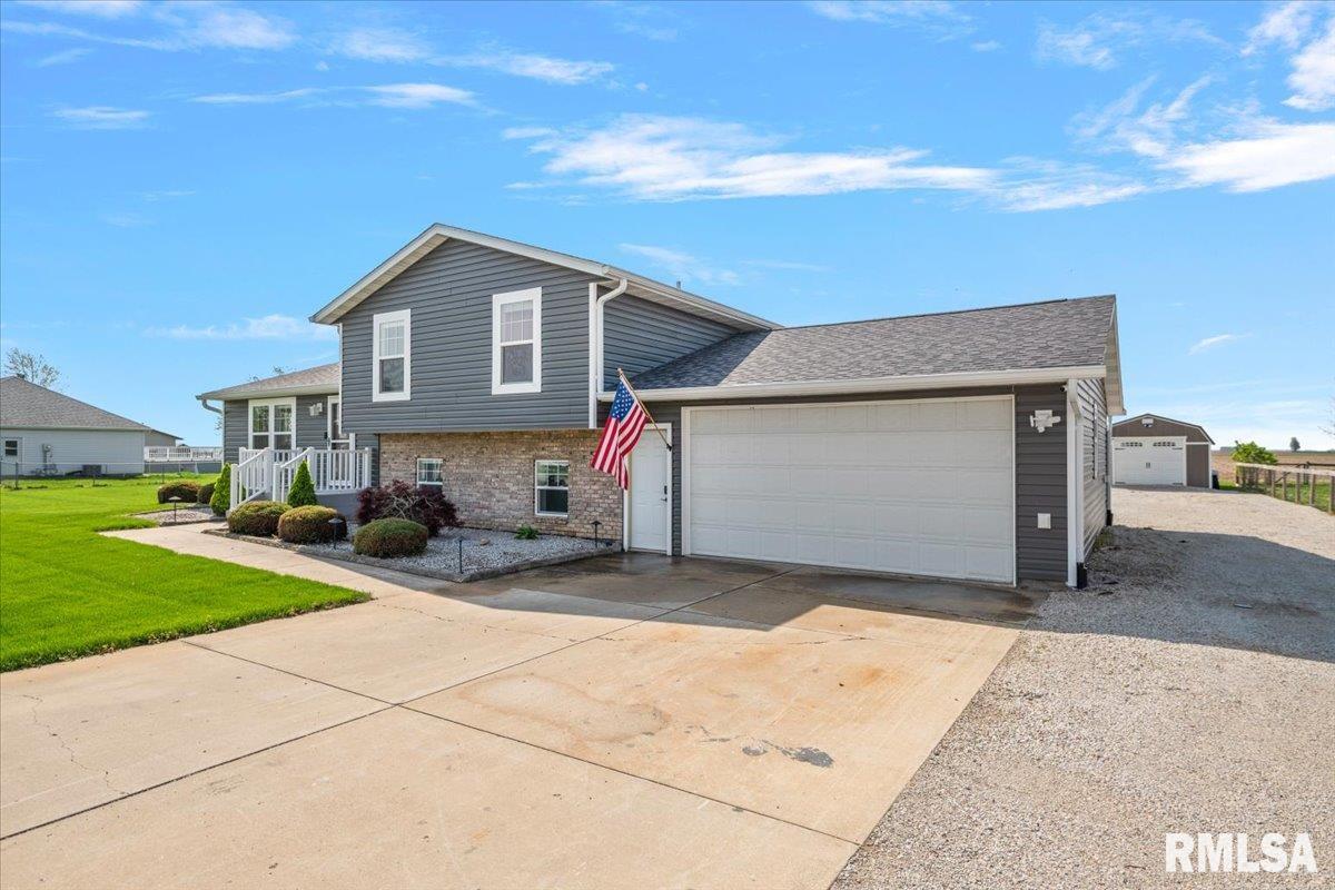 4800 West Divernon Road Auburn, IL 62615 - Photo 3 of 52