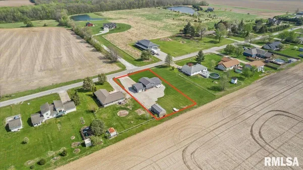 $289,900 | 4800 West Divernon Road, Auburn, IL 62615