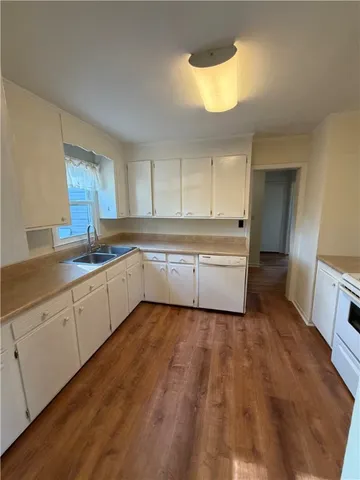 $1,750 | 217 Whitehall Road, Anderson, SC 29625