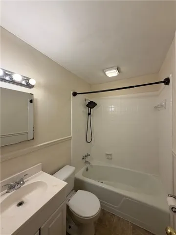 $1,750 | 217 Whitehall Road, Anderson, SC 29625