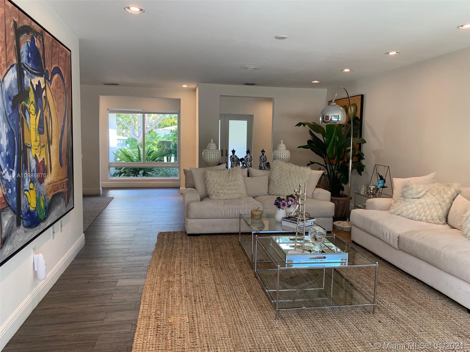 412 Ridgewood Road Key Biscayne, FL 33149 - Photo 2 of 31