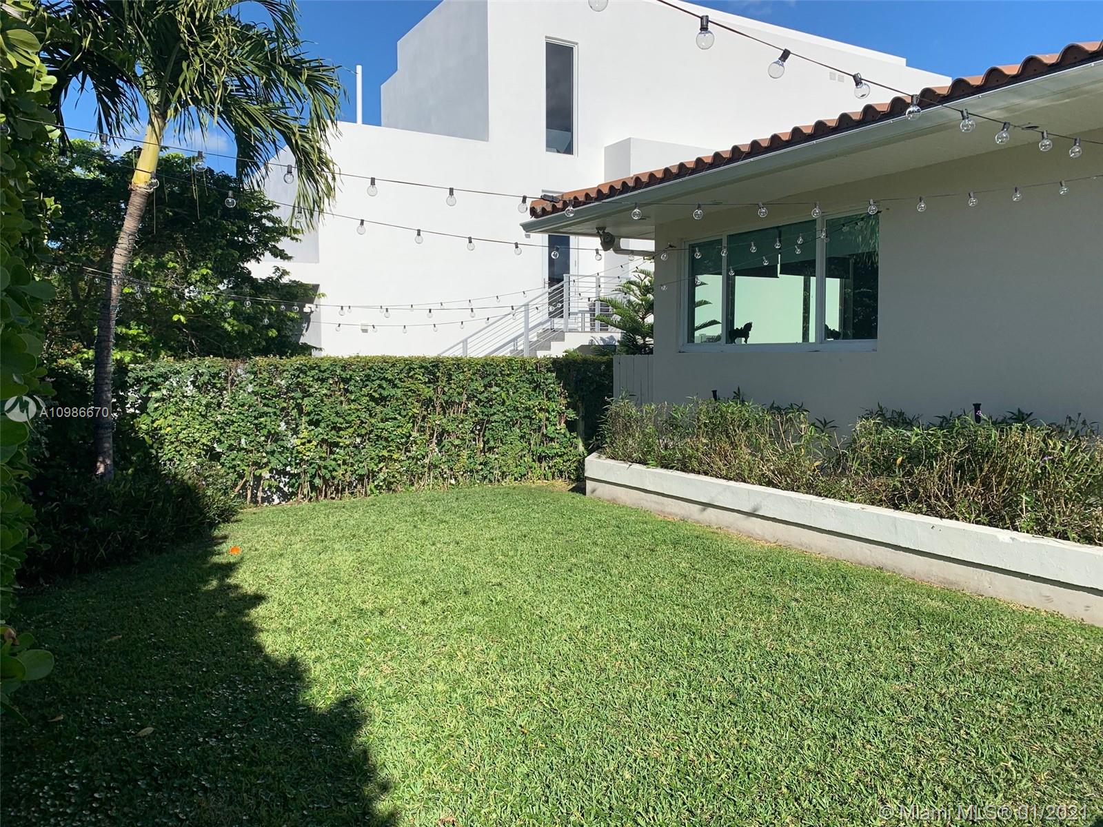 412 Ridgewood Road Key Biscayne, FL 33149 - Photo 19 of 31