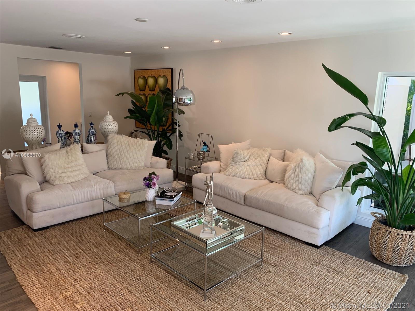 412 Ridgewood Road Key Biscayne, FL 33149 - Photo 3 of 31