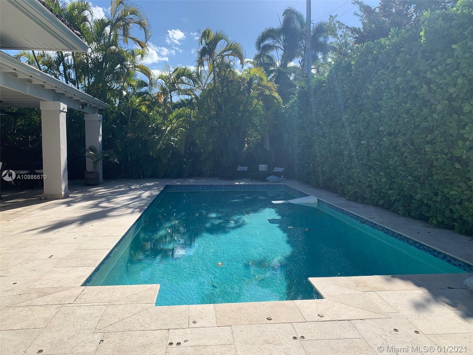 412 Ridgewood Road Key Biscayne, FL 33149 - Photo 22 of 31