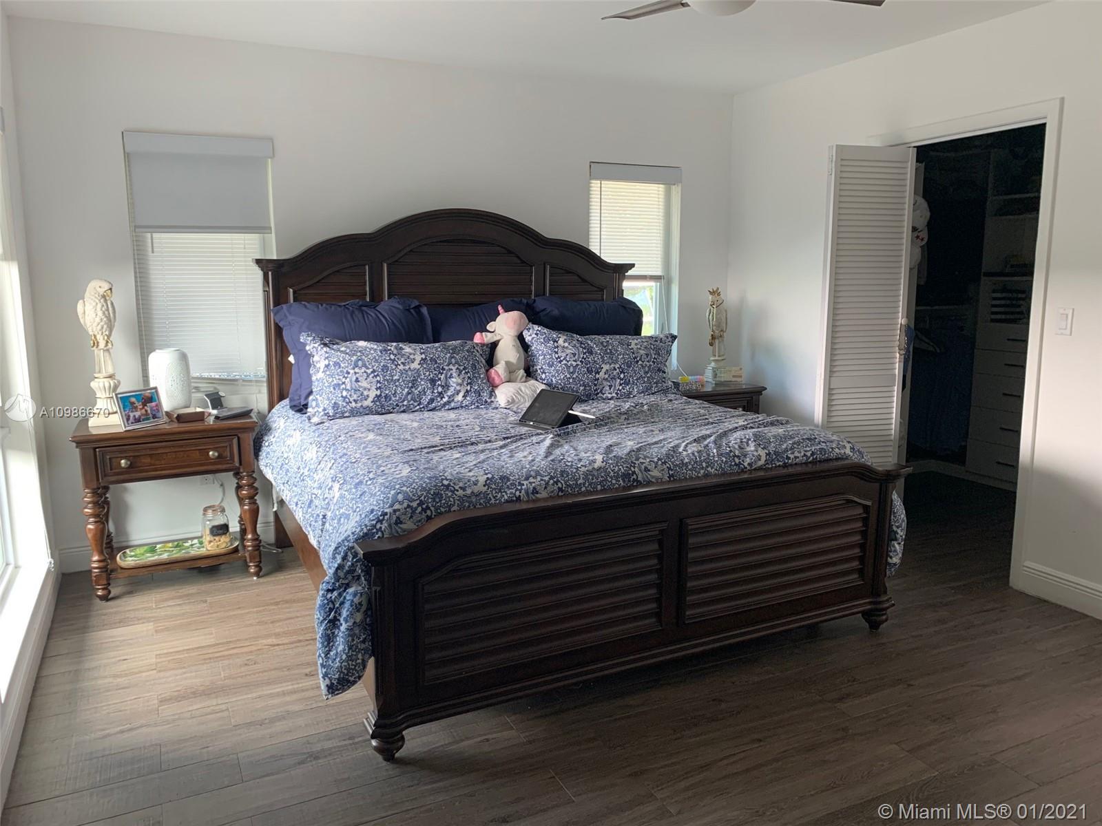 412 Ridgewood Road Key Biscayne, FL 33149 - Photo 27 of 31