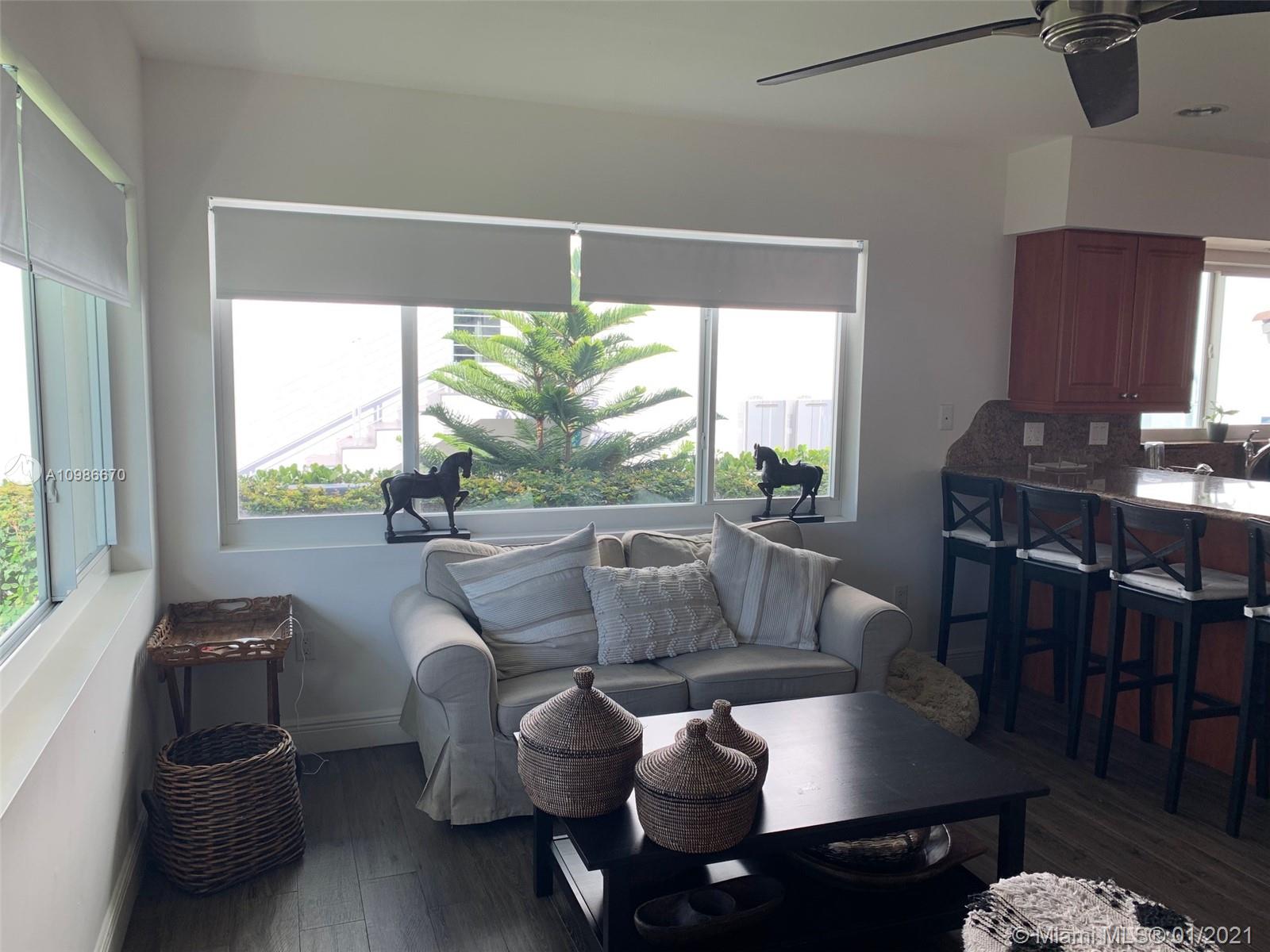 412 Ridgewood Road Key Biscayne, FL 33149 - Photo 8 of 31