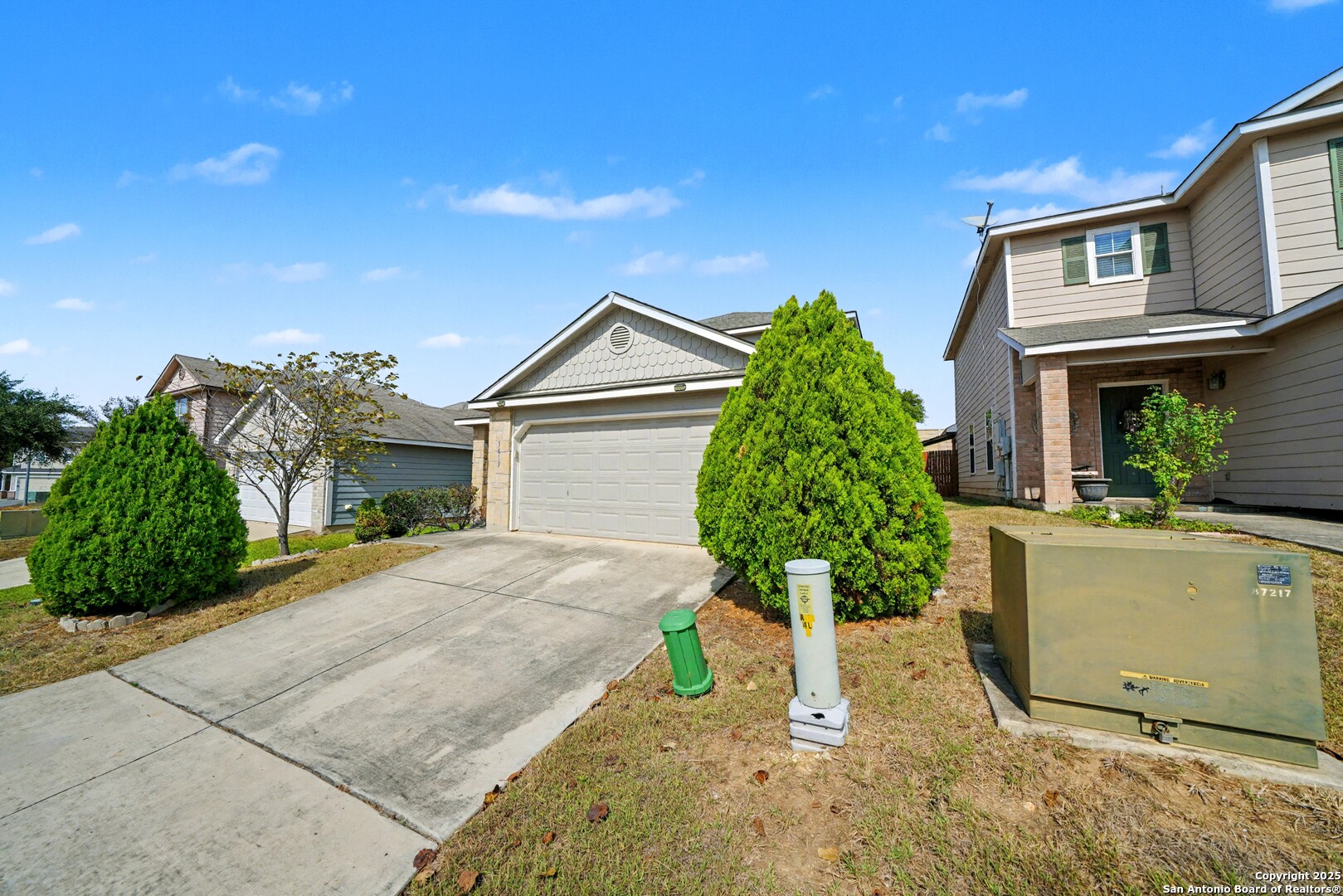 3615 Longhorn Creek San Antonio, TX 78261 - Photo 6 of 42 a house view with a outdoor space