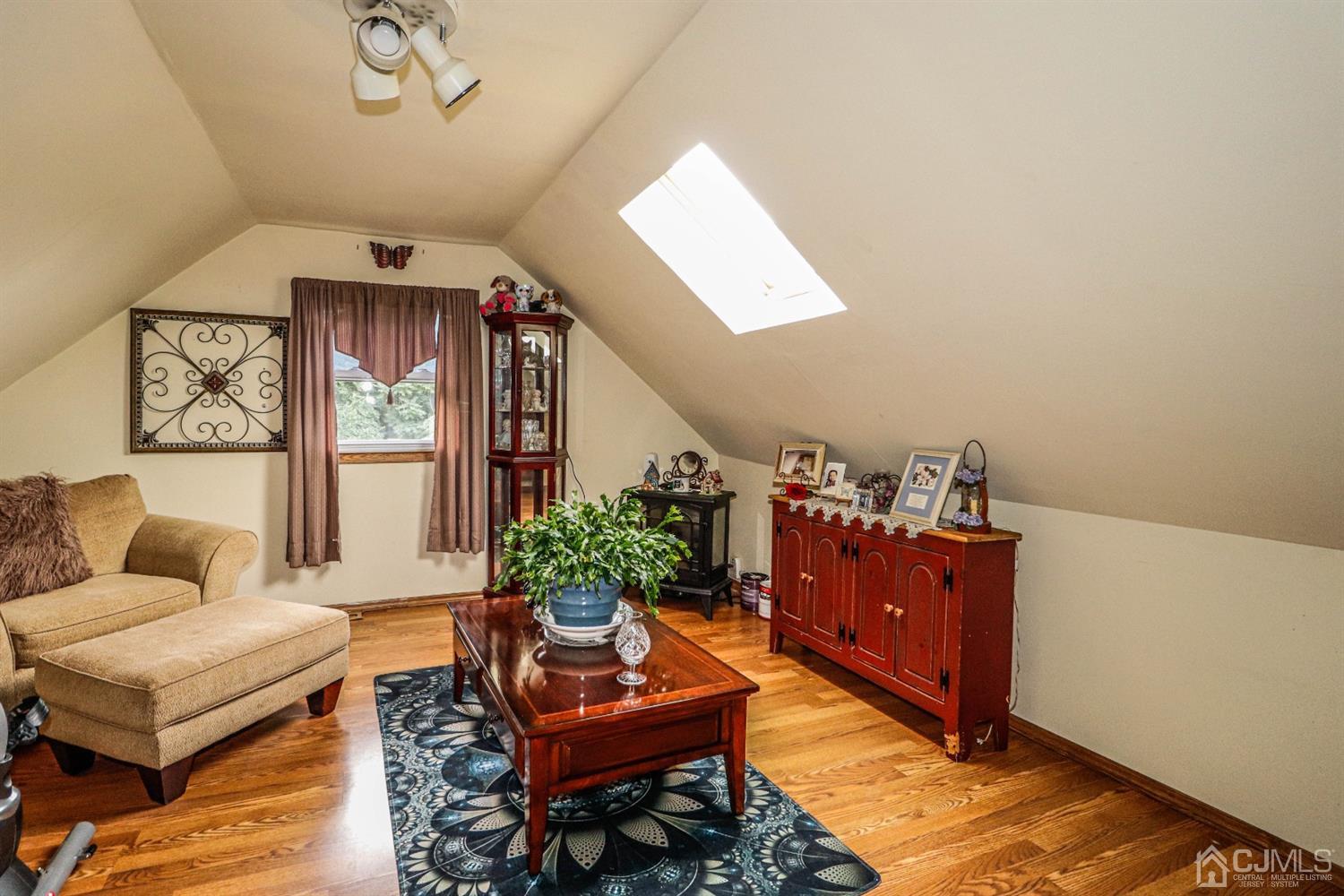 25 Roberts Road New Brunswick, NJ 08901 - Photo 16 of 27 Gallery Image 16