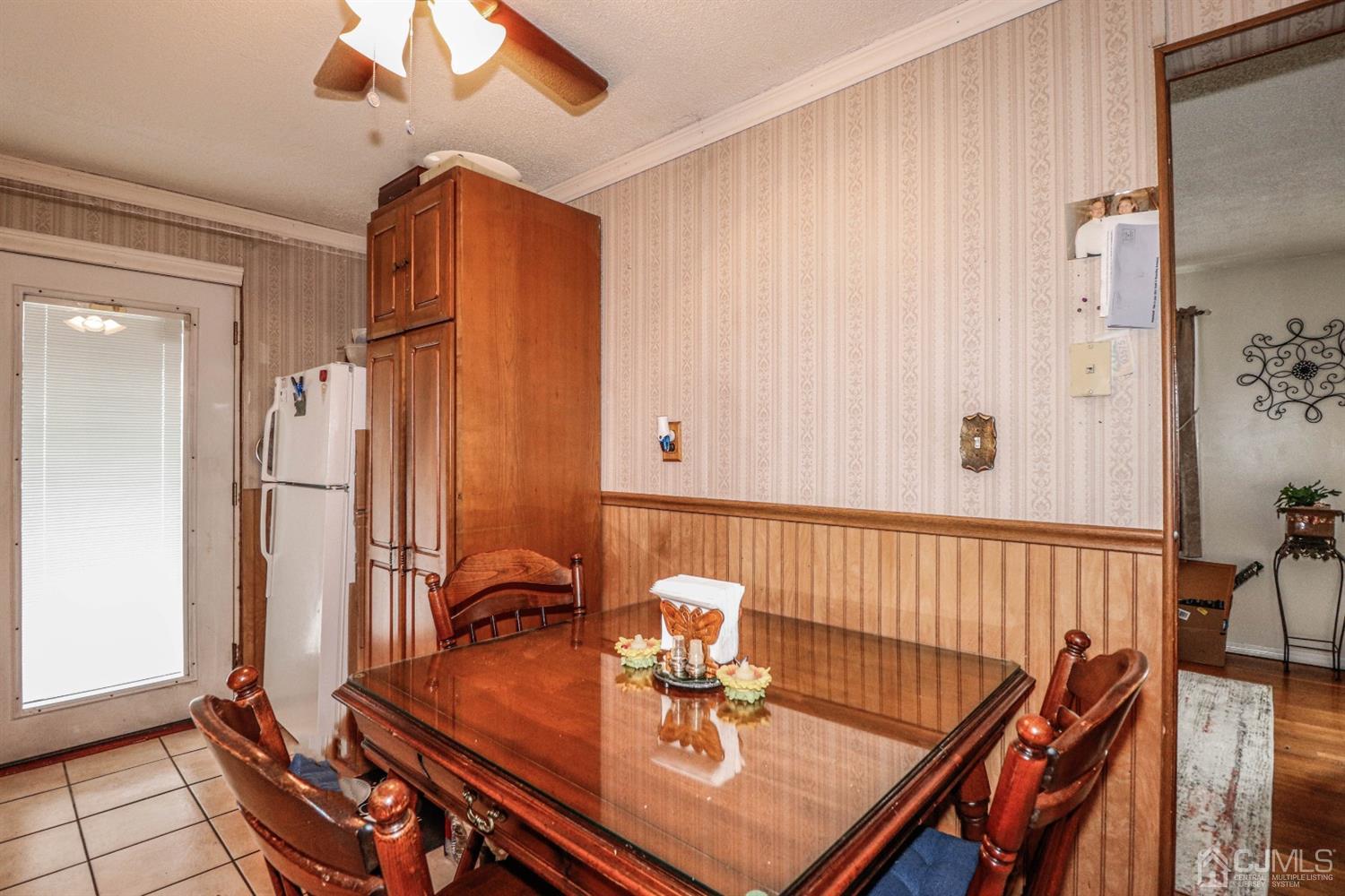 25 Roberts Road New Brunswick, NJ 08901 - Photo 9 of 27 Gallery Image 9