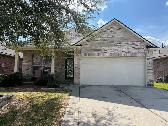 a view of outdoor space yard and patio