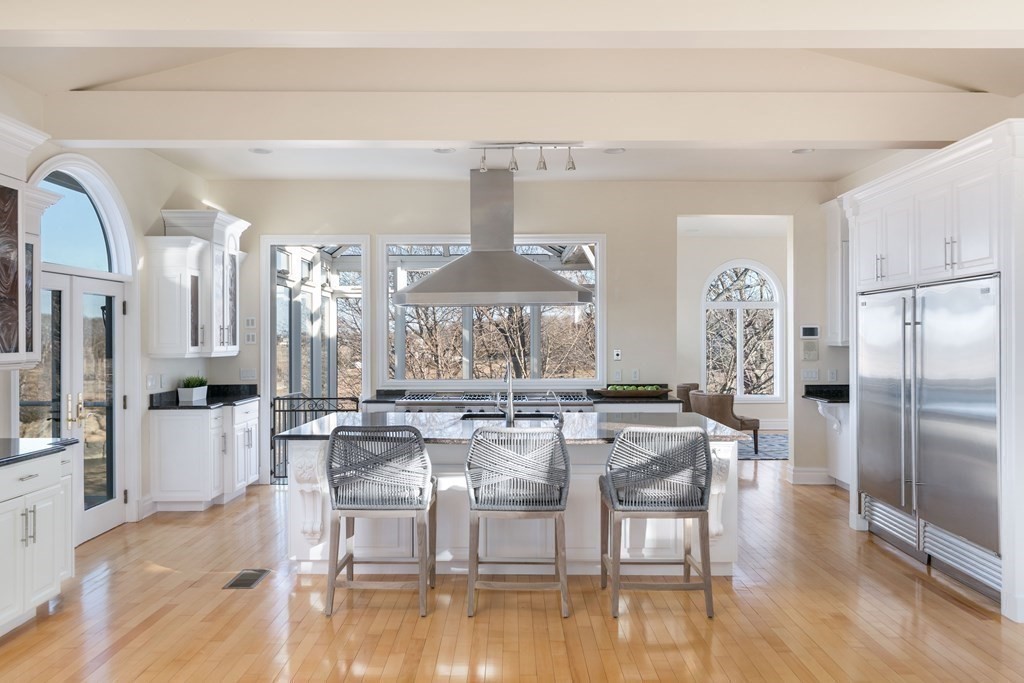 140 Border Street Cohasset, MA 02066 - Photo 11 of 36