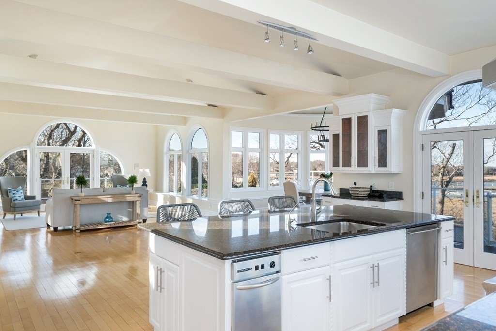 140 Border Street Cohasset, MA 02066 - Photo 13 of 36