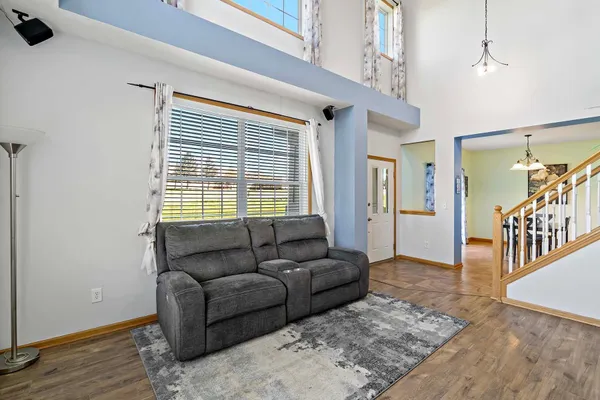 $279,000 | 19500 Blue Jay Court, Farmington, MN 55024