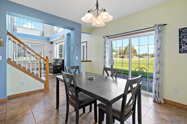 $279,000 | 19500 Blue Jay Court, Farmington, MN 55024