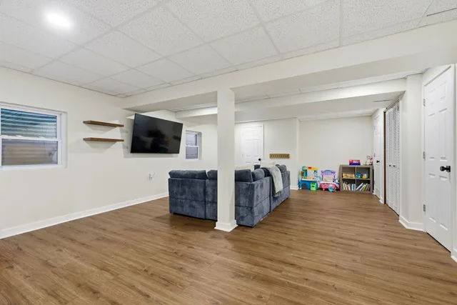 $330,000 | 20842 West Aspen Court, Plainfield, IL 60544