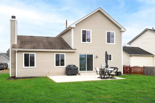 $330,000 | 20842 West Aspen Court, Plainfield, IL 60544