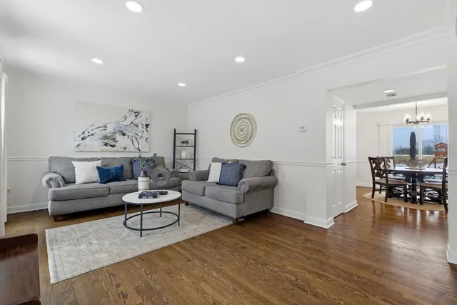 $330,000 | 20842 West Aspen Court, Plainfield, IL 60544