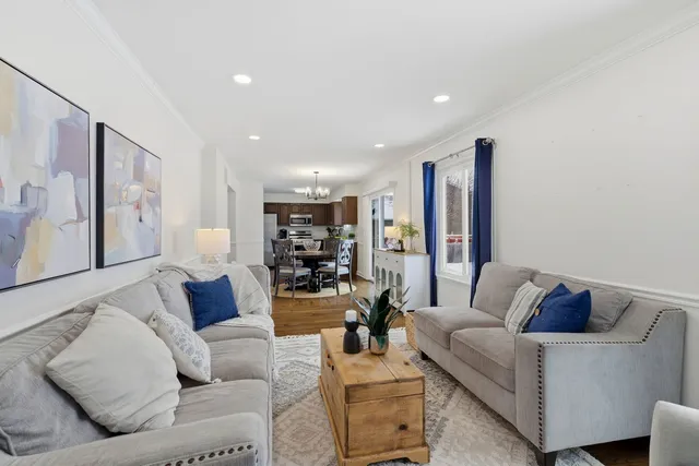 $330,000 | 20842 West Aspen Court, Plainfield, IL 60544