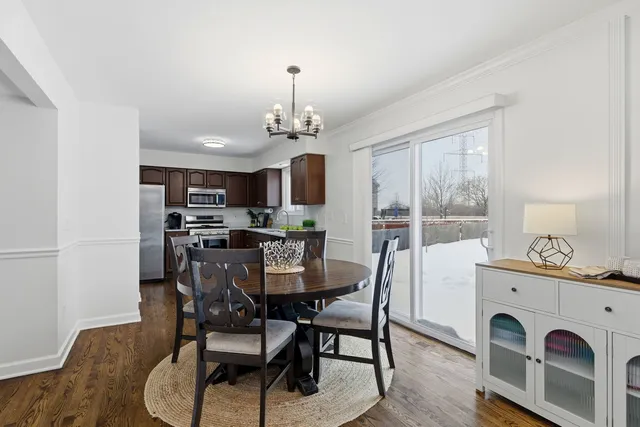 $330,000 | 20842 West Aspen Court, Plainfield, IL 60544