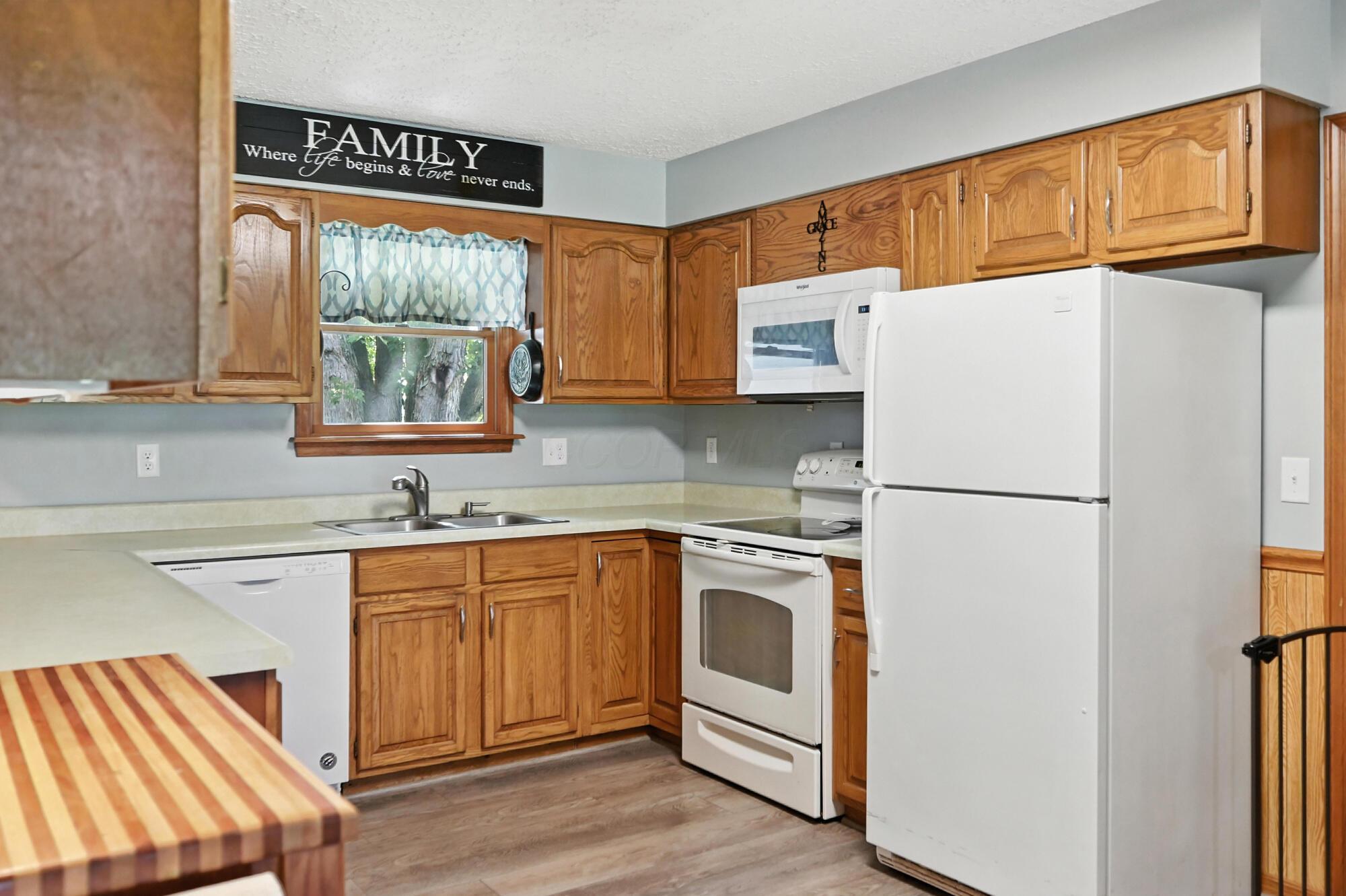 5536 Stauffer Road Morral, OH 43337 - Photo 15 of 56 KITCHEN