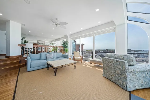 $1,050,000 | 62 Oceanside Drive, Unit 62, Hull, MA 02045