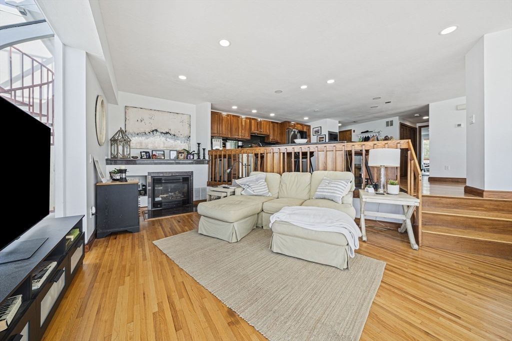 62 Oceanside Drive, Unit 62 Hull, MA 02045 - Photo 13 of 39