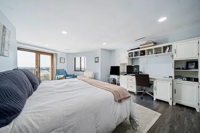 $1,050,000 | 62 Oceanside Drive, Unit 62, Hull, MA 02045