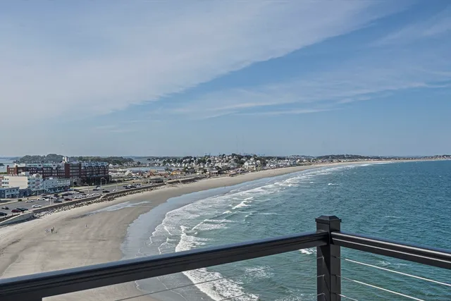 $1,050,000 | 62 Oceanside Drive, Unit 62, Hull, MA 02045