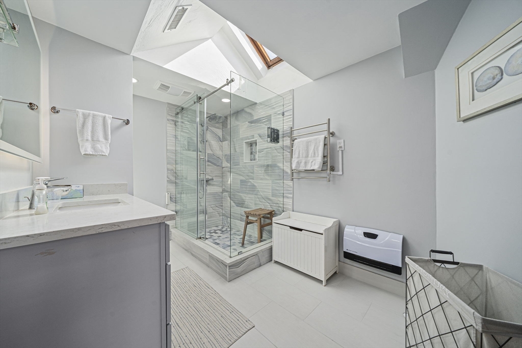 62 Oceanside Drive, Unit 62 Hull, MA 02045 - Photo 22 of 39