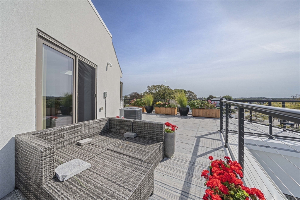 62 Oceanside Drive, Unit 62 Hull, MA 02045 - Photo 25 of 39