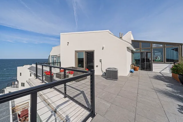 $1,050,000 | 62 Oceanside Drive, Unit 62, Hull, MA 02045