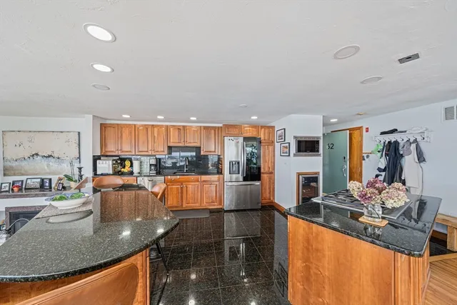 $1,050,000 | 62 Oceanside Drive, Unit 62, Hull, MA 02045